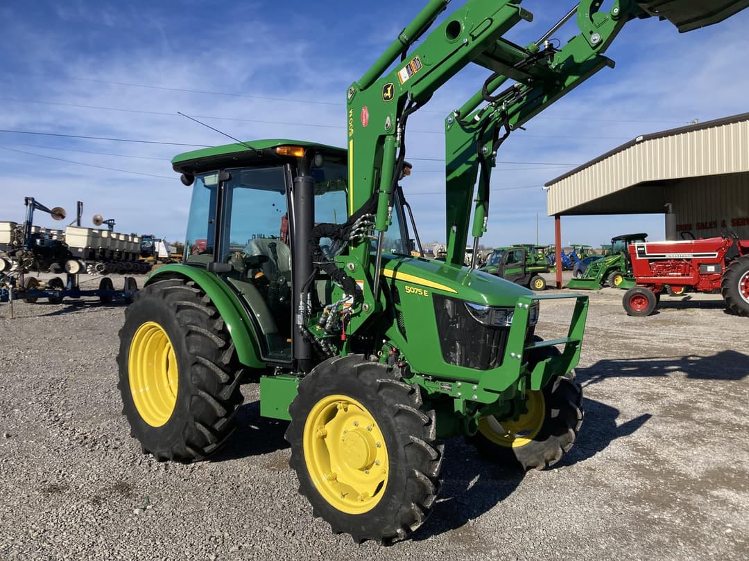 Image of John Deere 5075E Primary image