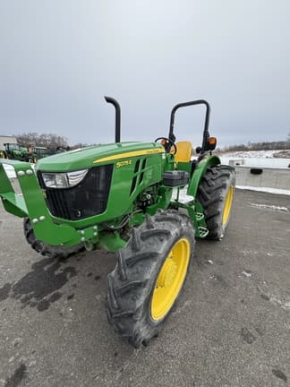 Image of John Deere 5075E equipment image 3