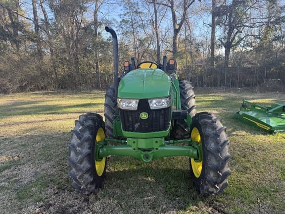Image of John Deere 5075E equipment image 3