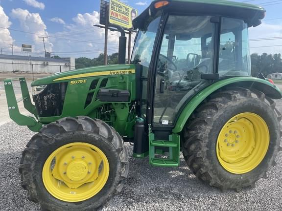 Image of John Deere 5075E equipment image 2