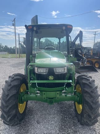 Main image John Deere 5075E