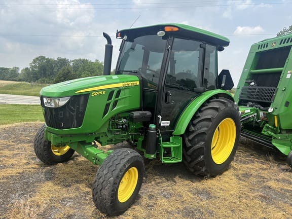2023 John Deere 5075E Equipment Image0