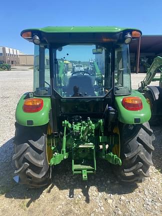 Image of John Deere 5075E equipment image 4