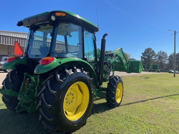 Image of John Deere 5075E equipment image 2