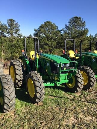 Image of John Deere 5075E equipment image 3