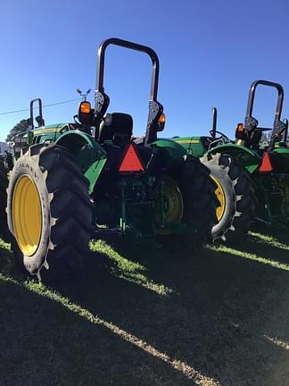 Image of John Deere 5075E equipment image 1