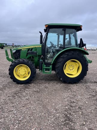 Image of John Deere 5075E equipment image 1