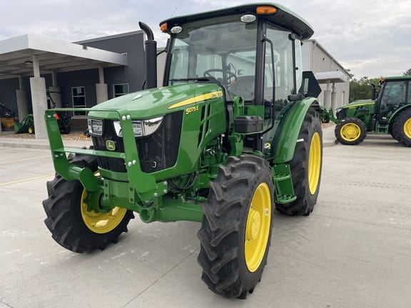 Main image John Deere 5075E