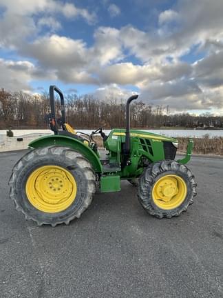 Image of John Deere 5075E equipment image 1