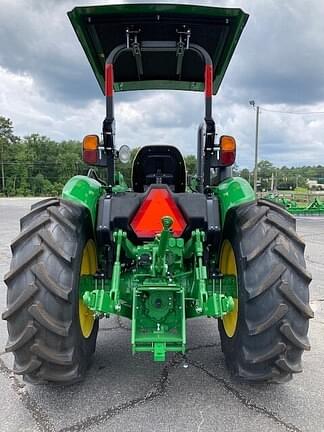 Image of John Deere 5075E equipment image 3