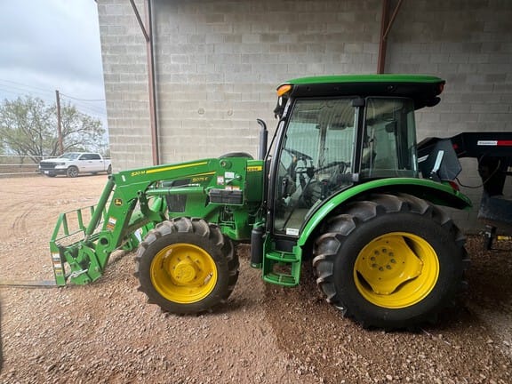 Main image John Deere 5075E