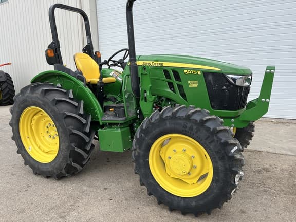 Image of John Deere 5075E Primary image