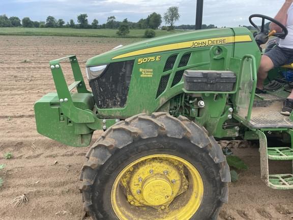 Image of John Deere 5075E Primary image
