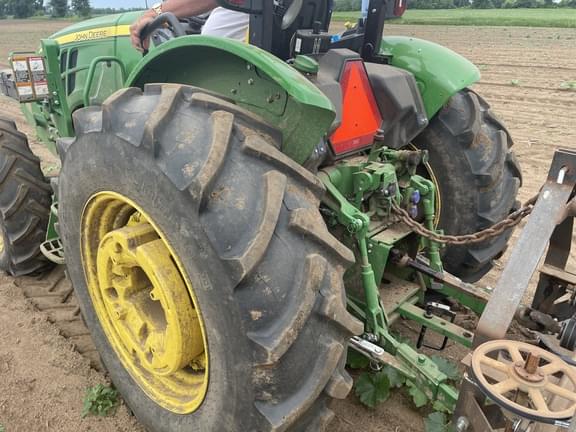 Image of John Deere 5075E equipment image 2