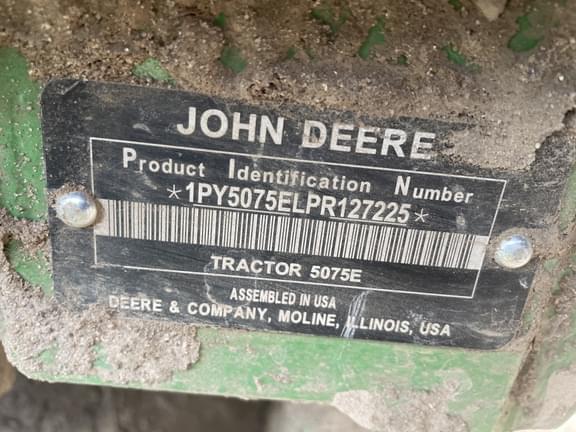 Image of John Deere 5075E equipment image 4