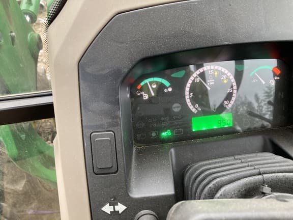 Image of John Deere 5075E equipment image 4