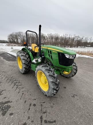 Image of John Deere 5075E equipment image 2