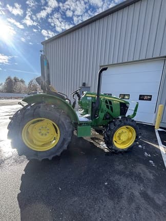 Image of John Deere 5075E equipment image 1
