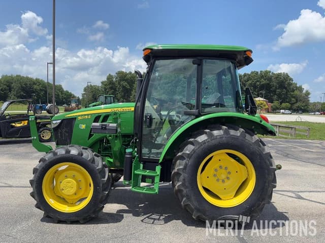 Image of John Deere 5075E equipment image 1