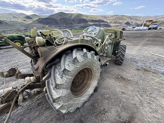 Image of John Deere 5075GL equipment image 4