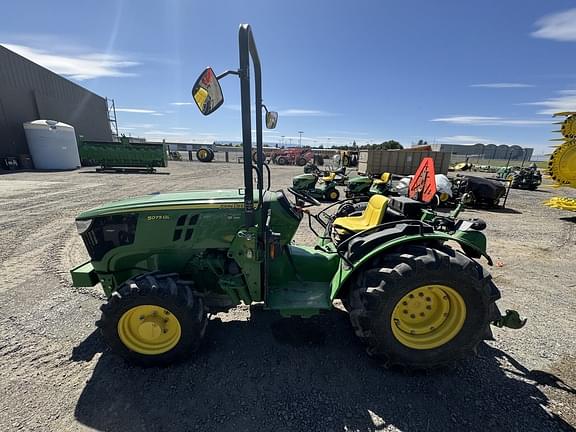 Image of John Deere 5075GL equipment image 1