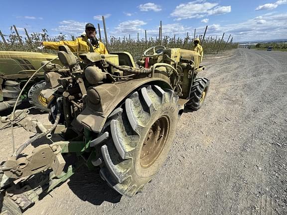 Image of John Deere 5075GN equipment image 4