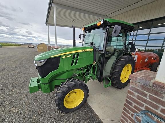 Image of John Deere 5075GN Primary image