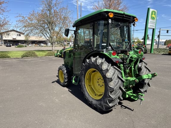 Image of John Deere 5075GN equipment image 2