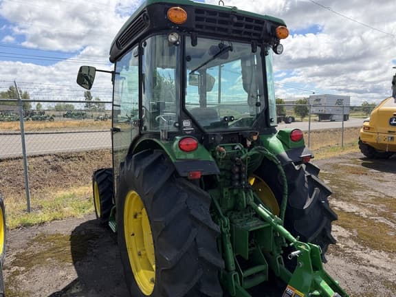 Image of John Deere 5075GN equipment image 2