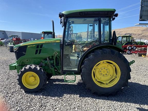 Image of John Deere 5075GN equipment image 1