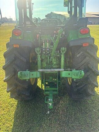 Image of John Deere 5075GN equipment image 2