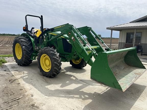 Image of John Deere 5075M equipment image 1