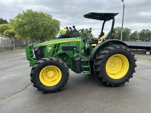 Image of John Deere 5075M equipment image 2