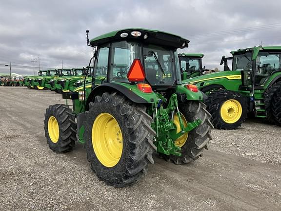 Image of John Deere 5075M equipment image 3