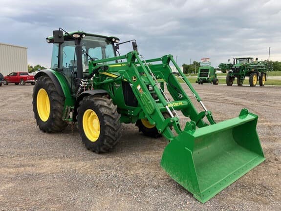 Image of John Deere 5075M equipment image 3