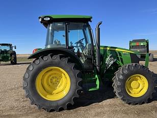 Main image John Deere 5075M 3