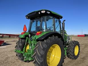 Main image John Deere 5075M 4