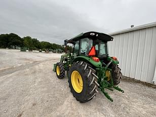 Main image John Deere 5075M 7