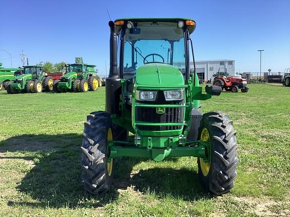 Image of John Deere 5090E equipment image 1