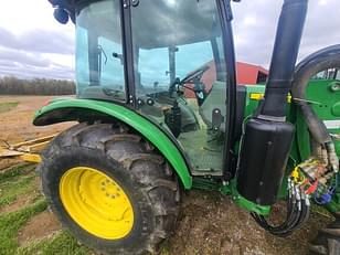 Main image John Deere 5090E 3