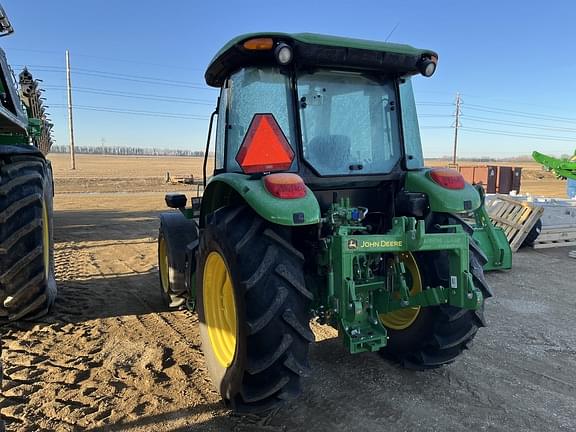 Image of John Deere 5090E equipment image 4