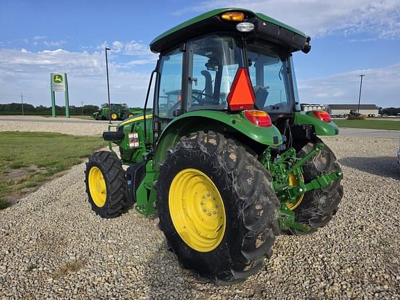 Image of John Deere 5090E equipment image 4