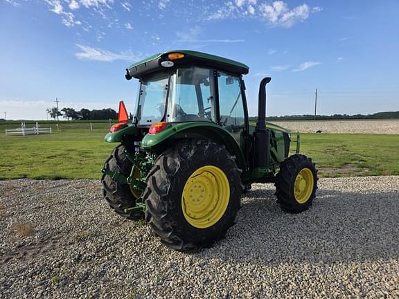Image of John Deere 5090E equipment image 2