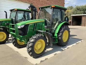 Main image John Deere 5090E