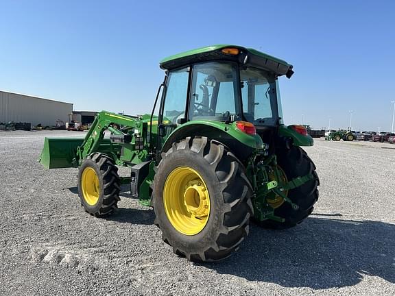 Image of John Deere 5090E equipment image 2