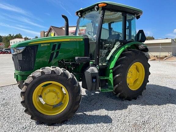 Image of John Deere 5090E equipment image 1