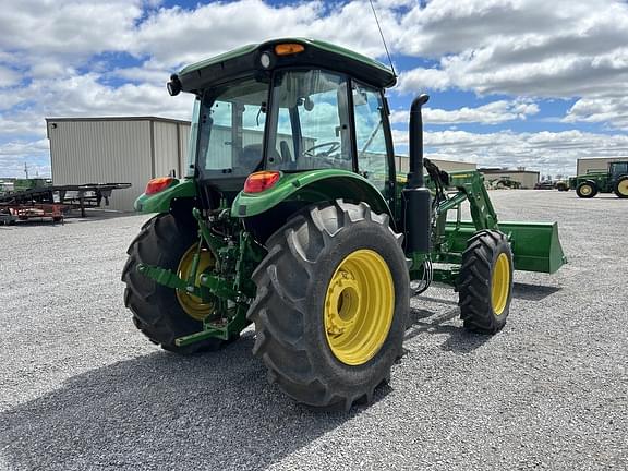 Image of John Deere 5090E equipment image 4