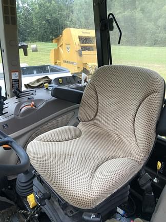 Image of John Deere 5090E equipment image 4