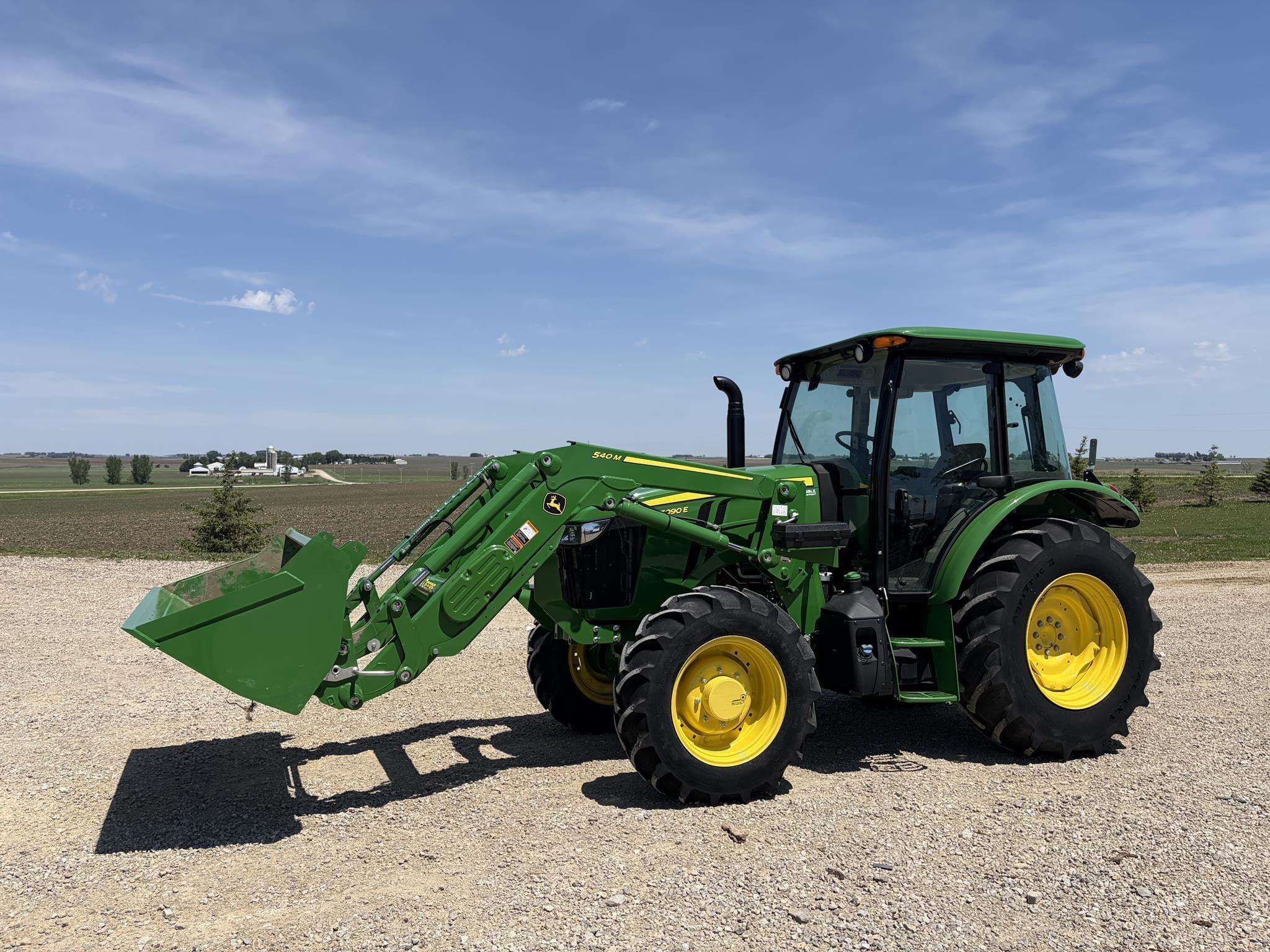 2023 John Deere 5090E Equipment Image0