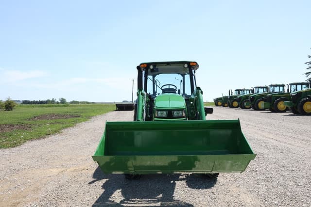 Image of John Deere 5090E equipment image 3
